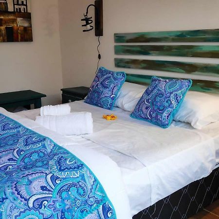 El Bodegon Hostal Boutique (Adults Only) 푼타 델 디아블로 외부 사진